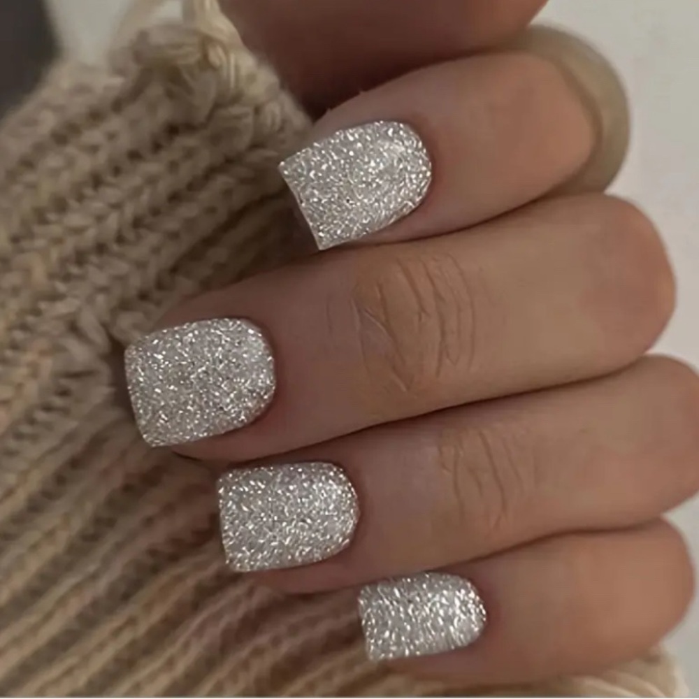 ✨24pcs Sliver Glitter Press On Nails